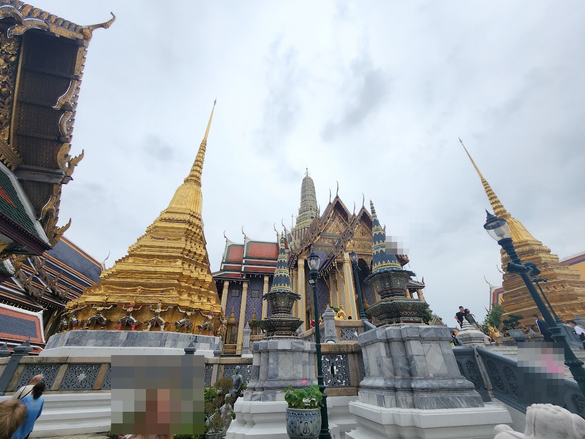 玉佛寺金塔群